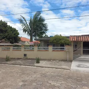 Casa No Centro De Penha Casa de Férias
